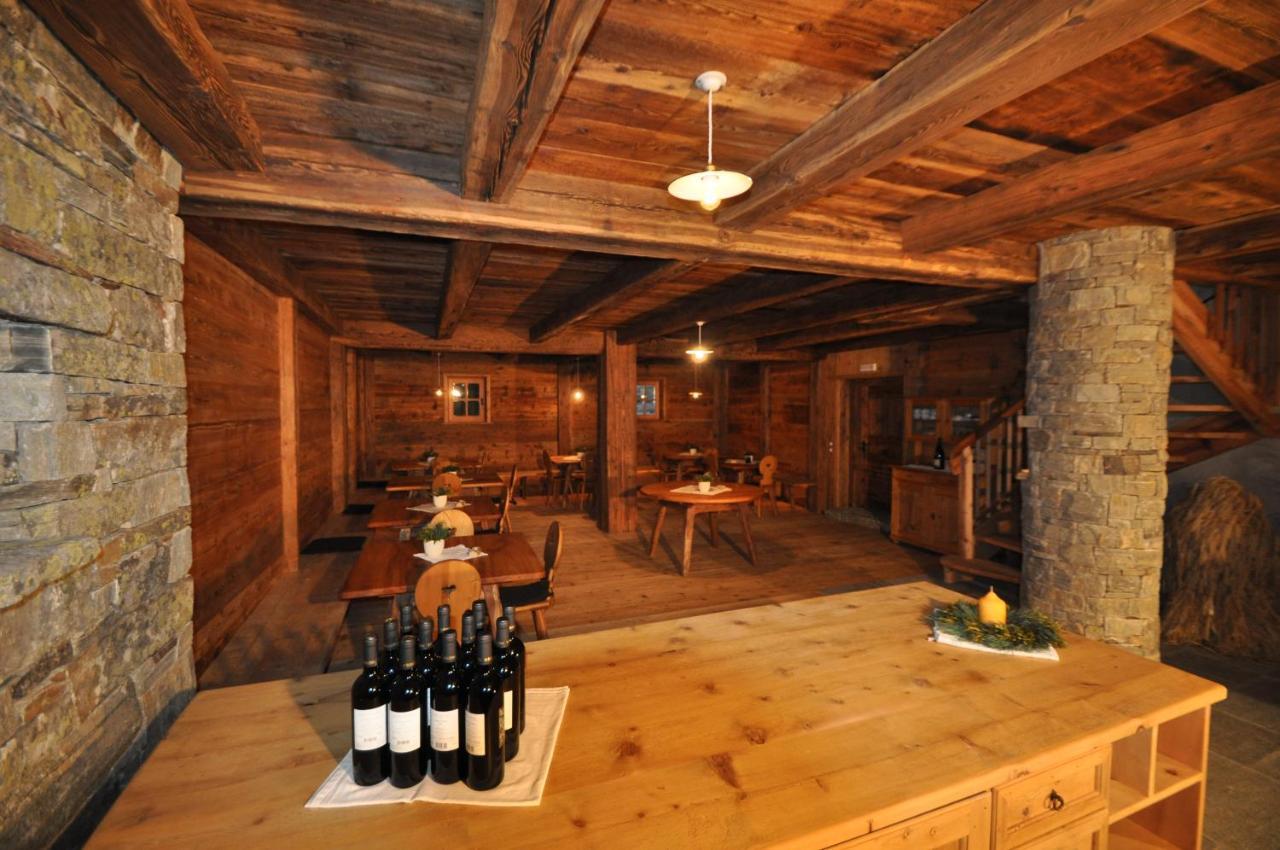 Gasthof Weisses Kreuz ナトゥルノ エクステリア 写真