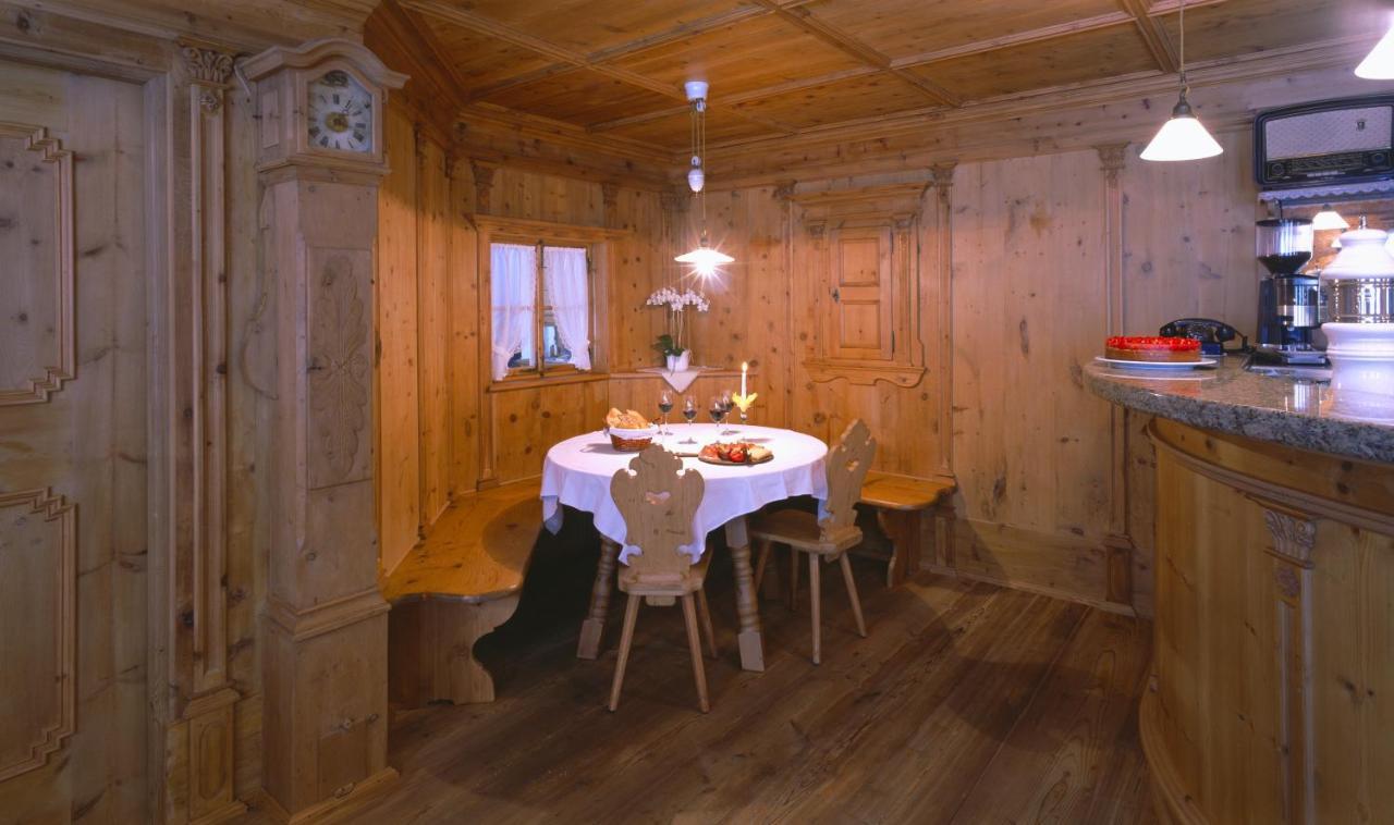 Gasthof Weisses Kreuz ナトゥルノ エクステリア 写真